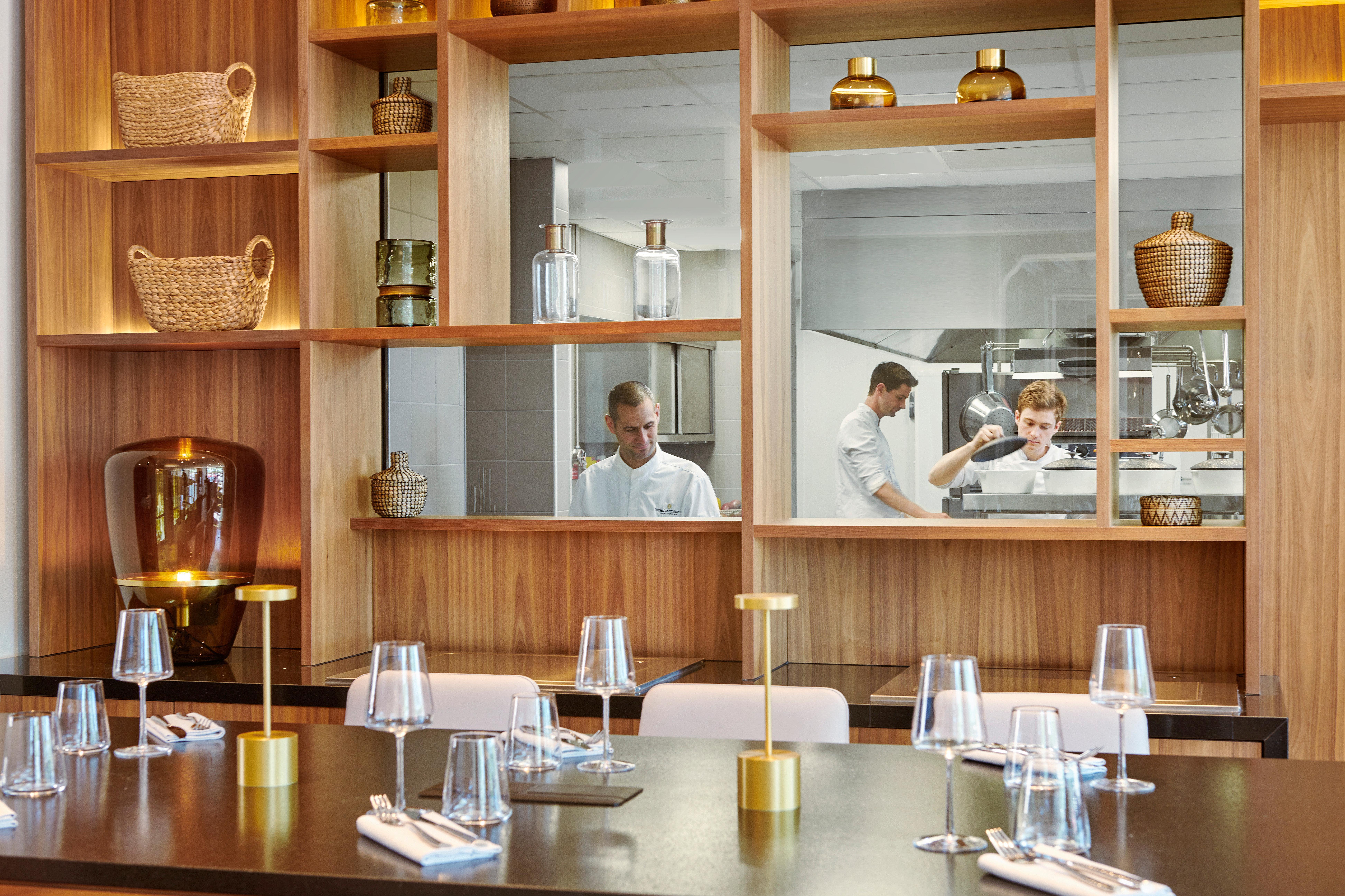 Intercontinental Lyon - Hotel Dieu By Ihg Exterior foto The kitchen at the restaurant