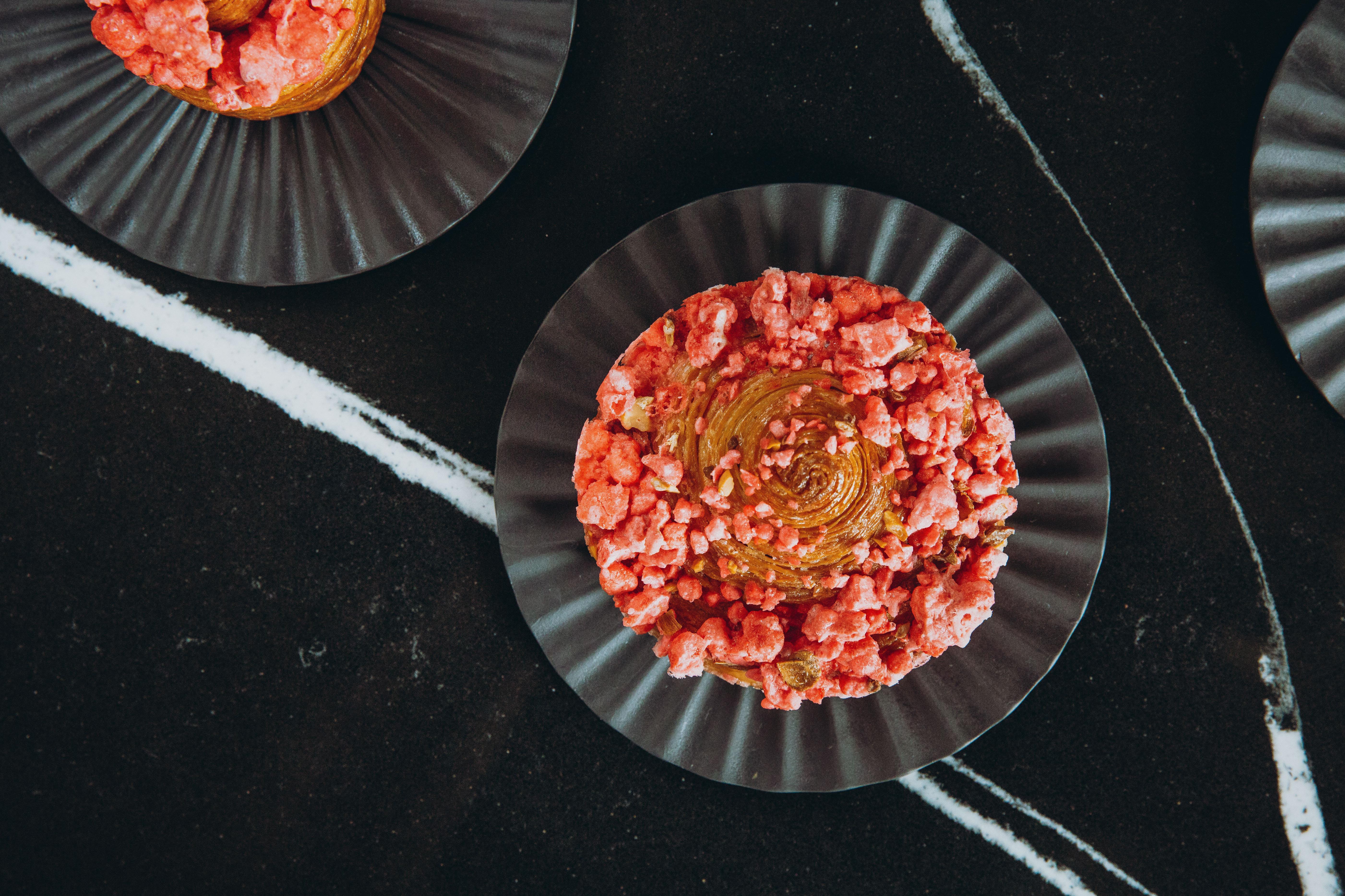 Intercontinental Lyon - Hotel Dieu By Ihg Exterior foto A strawberry-flavored doughnut